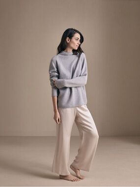 Frette Light Gray Cashmere-Blend Turtleneck Sweater